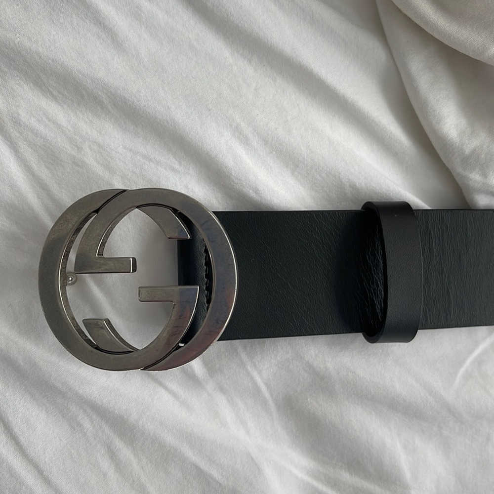 GUCCI Leather belt with interlocking G